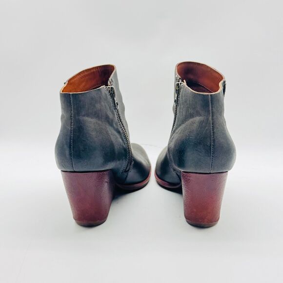 Korkease Boots Womens 8 Gray Leather Ankle Zip Back Casual Wedge Comfort Shoes - Picture 8 of 13